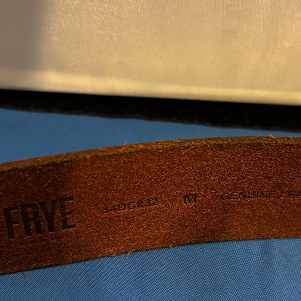 Brown vintage inspired genuine leather size medium Frye belt. Western, boho. - Picture 4 of 16
